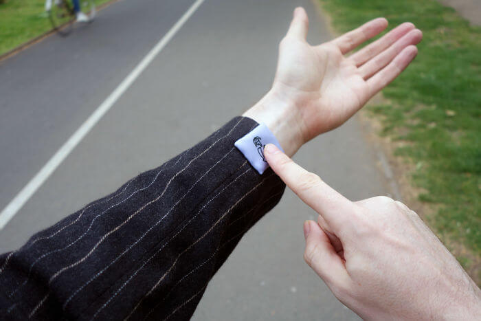 Guy Invents The ‘One Foot Taller Periscope Glasses’ That Allow Short People To See The World From Above