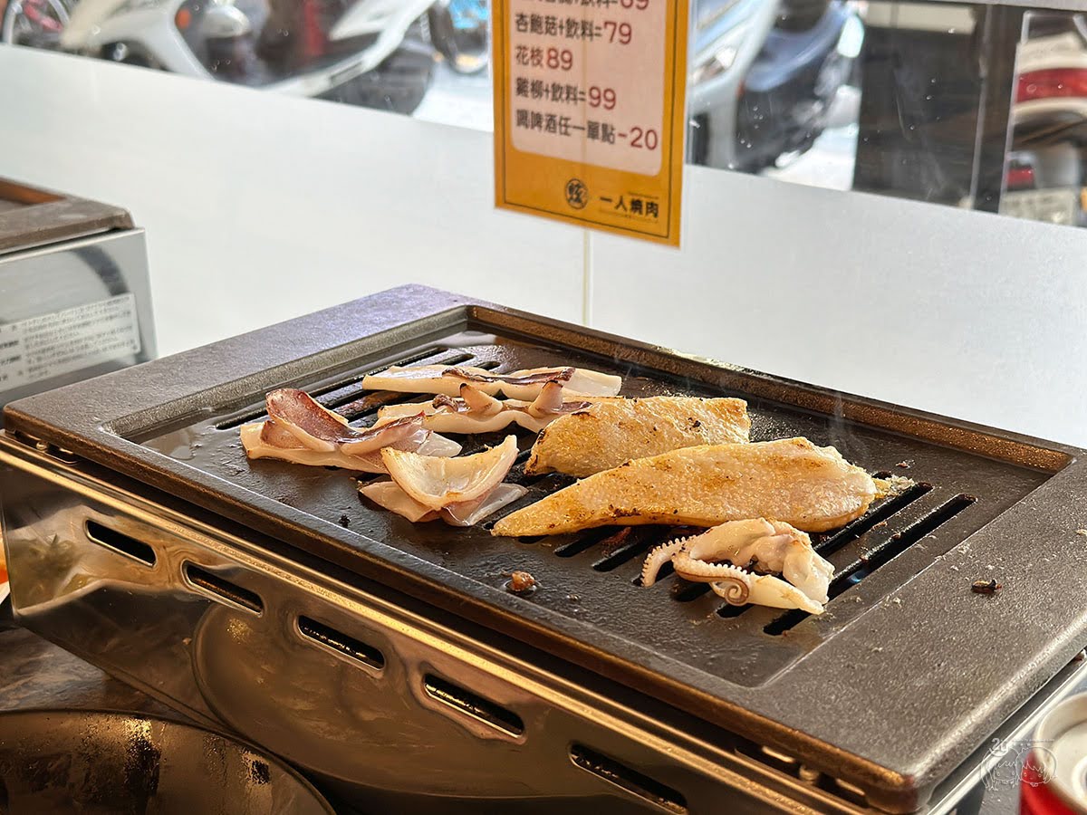 台南美食｜東區　炫一人燒肉｜一人就能吃不需揪團享用日式燒肉店｜台南單人燒肉店