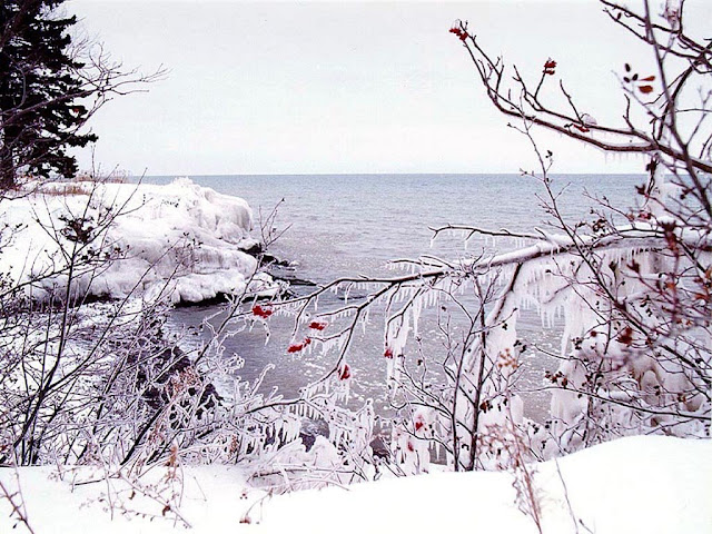 [Lake Superior Winter - 1024x768.jpg]