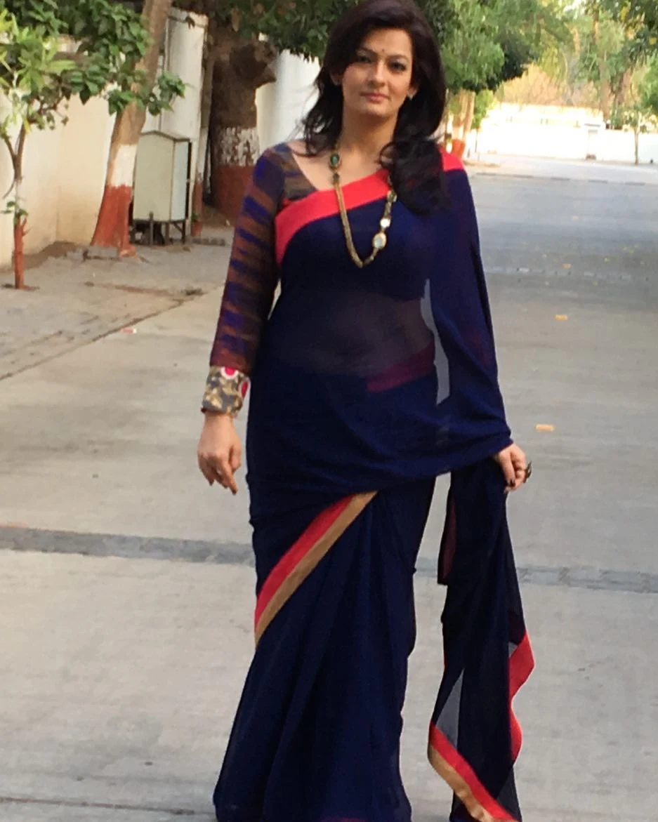 Falguni Rajani gulfam kali hot saree