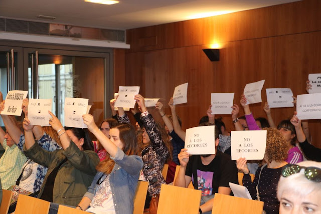 protesta en pleno