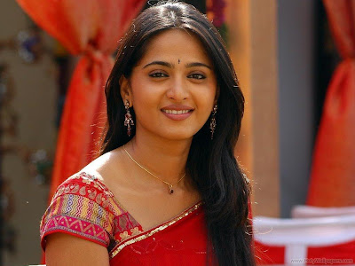 Anushka South Indian Actress Pretty Wallpapers