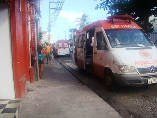 Colisão entre dois ônibus deixa 16 feridos no Rio Vermelho