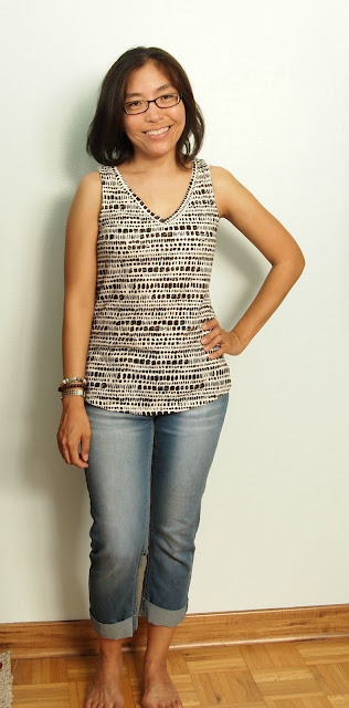 black and white tank cuffed jeans teacher style 