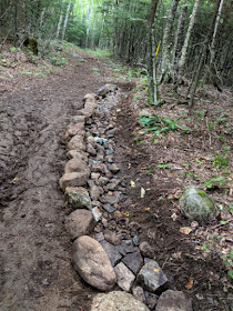 drainage stones in treadway