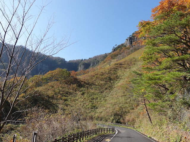 大山環状道路からの船上山の眺望