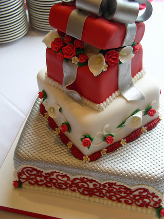 Red and Silver Wedding Cakes