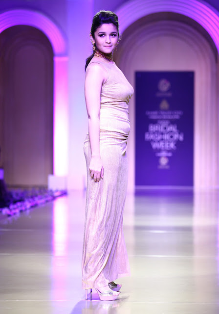 hot alia bhatt walk IBFW 2013