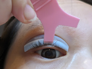 セルフまつげパーマ　自宅　SILKY ROLLSまつげパーマセット　eye2in　口コミ　効果　カールの持続　やり方