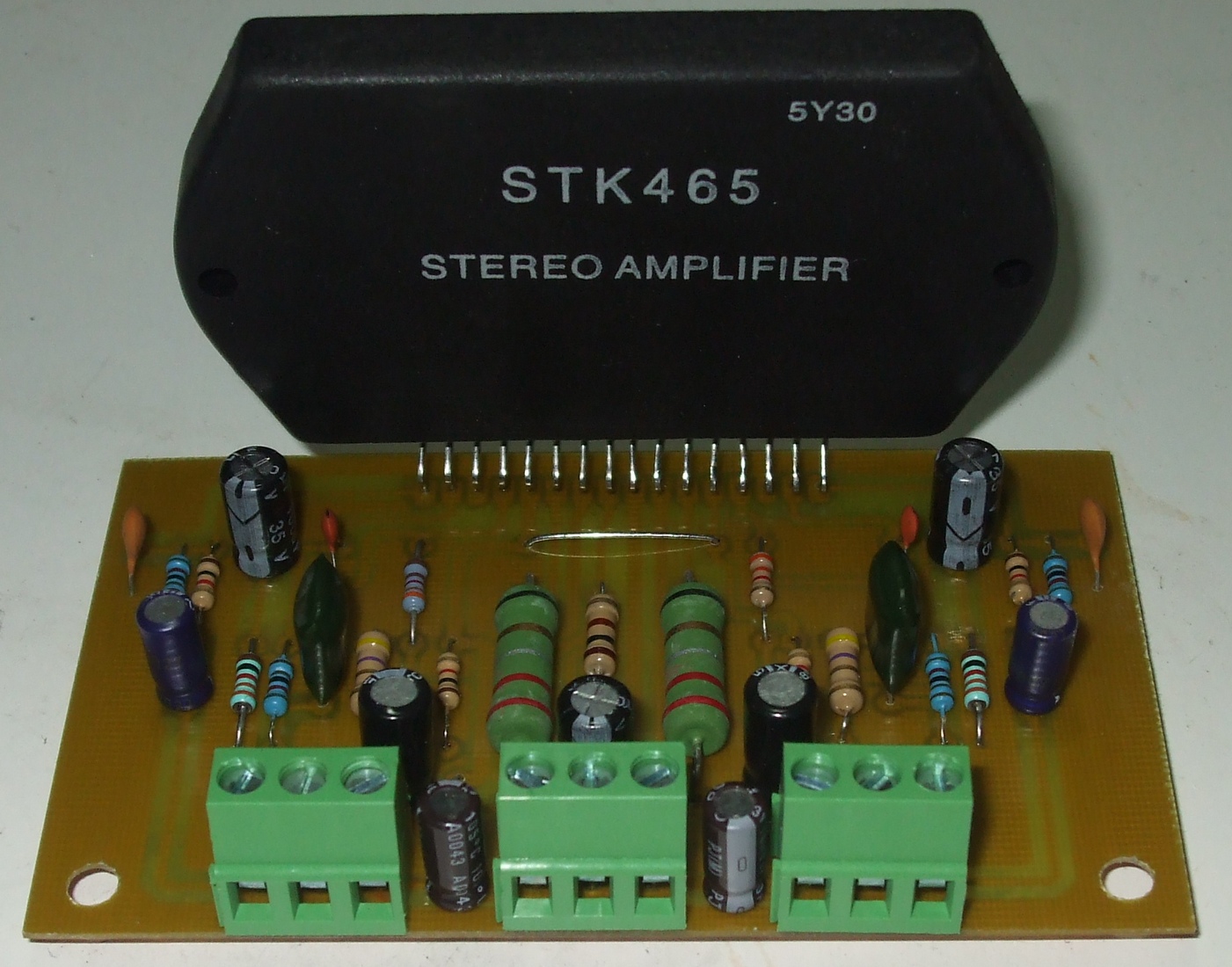 Electronics Circuit Application STK465 Stereo Power 