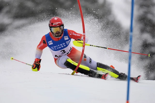Loic Meillard ganha o slalom da etapa de Aspen da Copa do Mundo de Esqui Alpino masculino