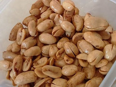  mungkin kali ini kami bisa membantu karena kami memiliki resep terbaru yakni Resep Aneka Olahan Kacang Gurih Terbaru