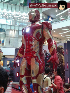 Iron man Exhibit | Life-Size Statues of Marvel’s Avengers: Age of Ultron at SM City North EDSA