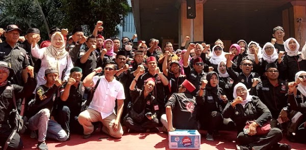 Dewi Tanjung Cs Belum Muncul, Bang Japar Berjaga Di Balaikota
