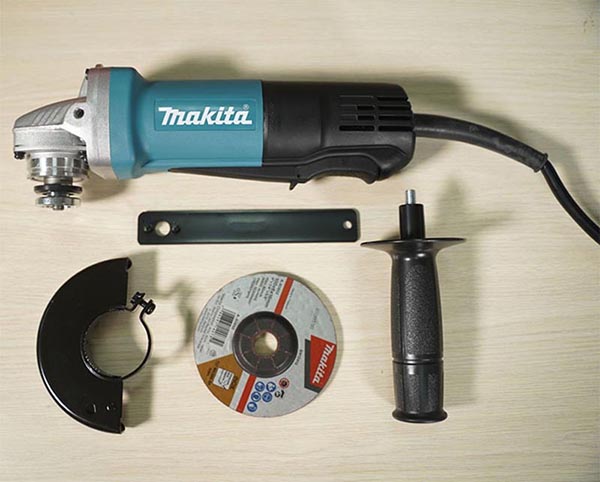 máy mài góc Makita 9556HP 840W 100MM.