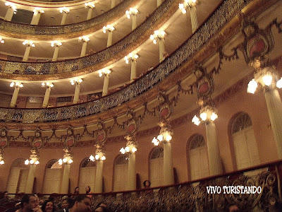 Manaus | Assistindo uma Ópera no Teatro Amazonas