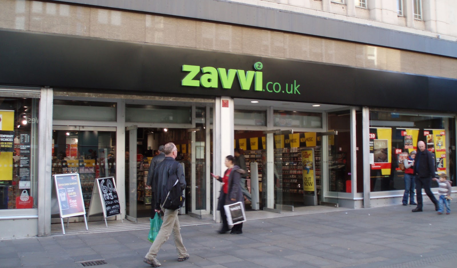 Comprar ropa en Zavvi