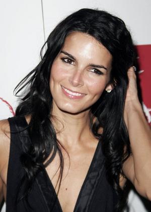 who is angie harmon married to. and want to live happily