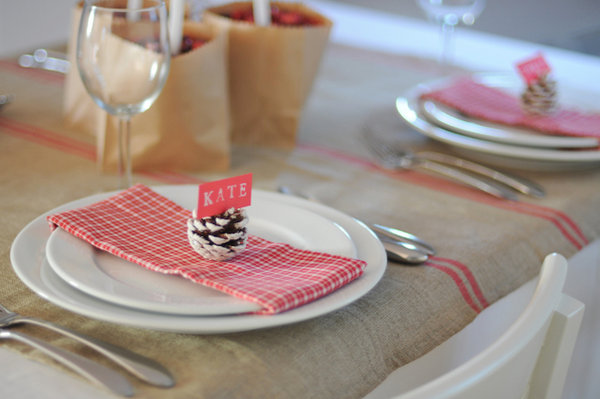 Enjoyed these ideas for a cozy winter table via Project Wedding