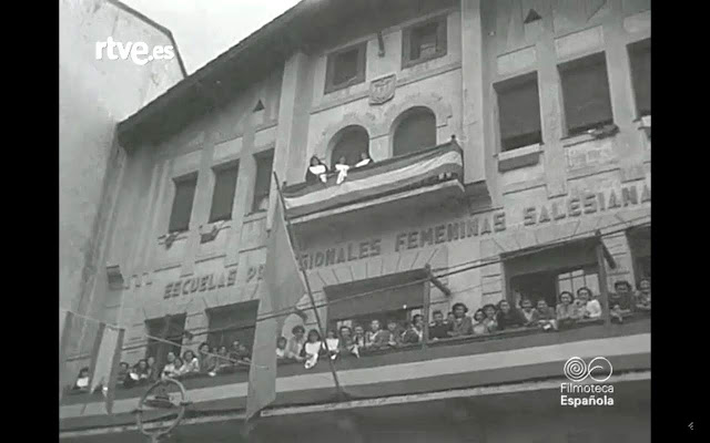 Sección femenina, en el local del actual 'batzoki' del PNV en el paseo de los Fueros