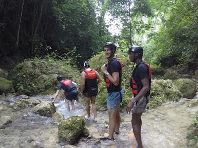 Air Terjun Kawasan Moalboal, Filipina