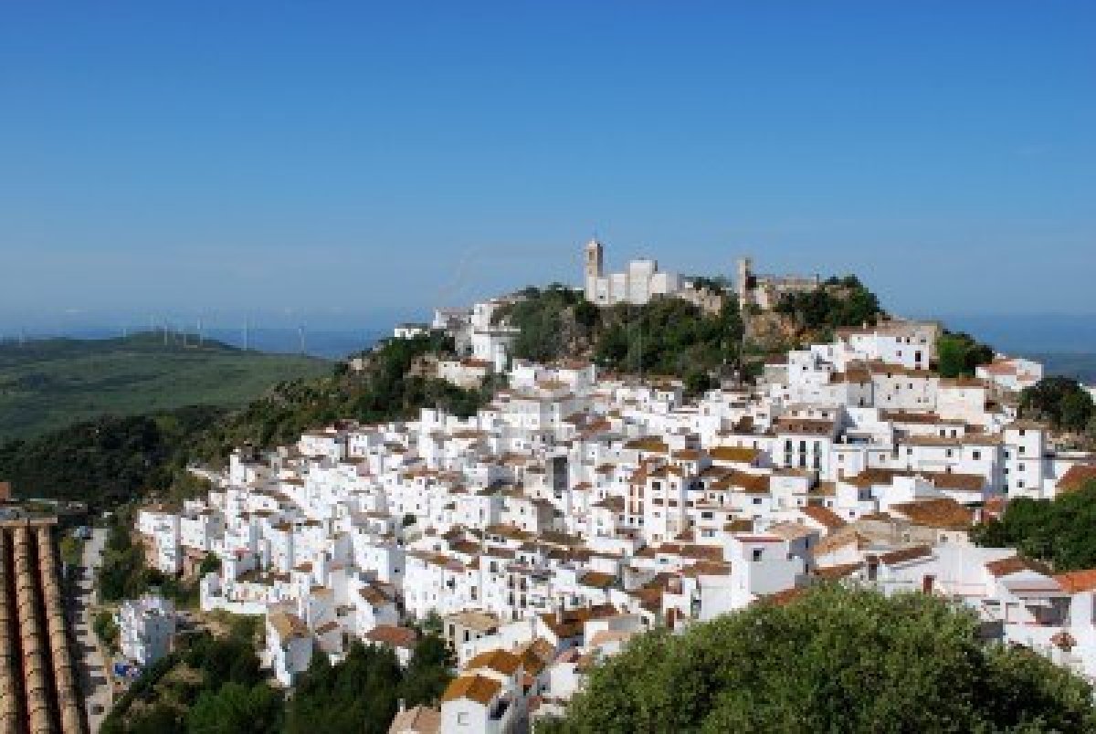 Casares´ Foreign Residents: CASARES TOWN HALL DONATES 50,000 EURO FOR 