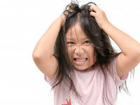 Kenali Penyebab Rambut Rontok Pada Anak