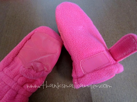 kids pink mittens