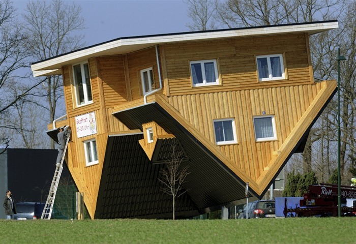 upside-down-house3