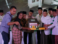 Hidup Sebatang Kara, Nenek Ini Dibangunkan Rumah