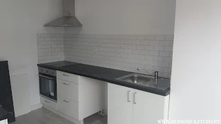 Montagem e instalação de uma pequena cozinha do Ikea, incluindo instalação de eletrodomésticos  num apartamento em Mem Martins.