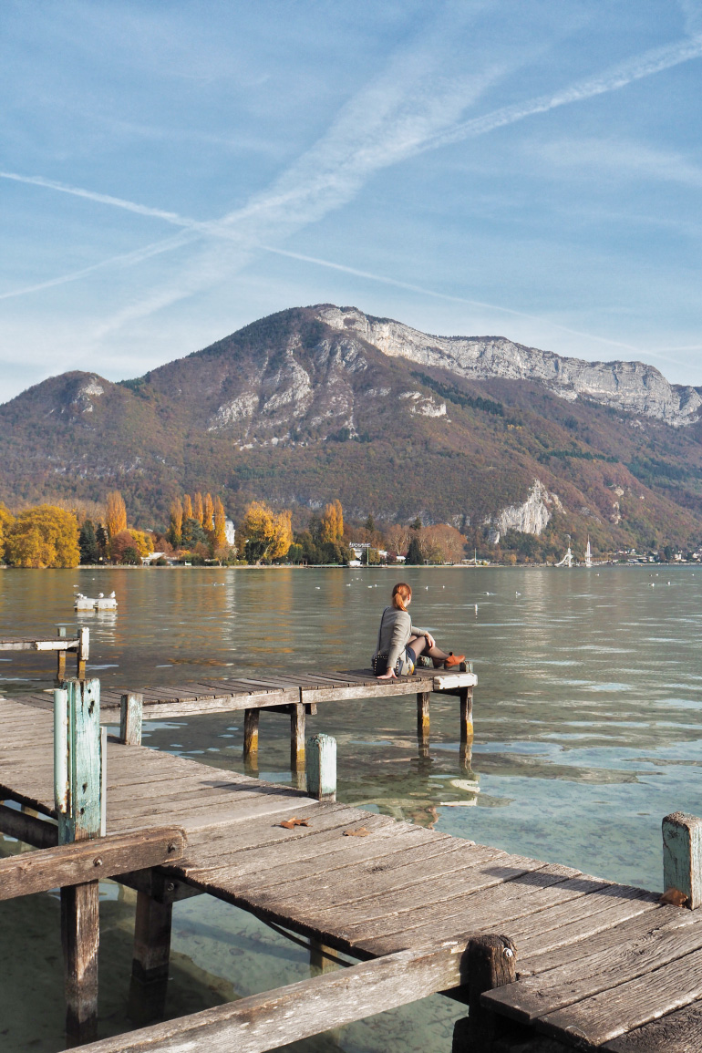 Promenade dans la ville d'Annecy en automne