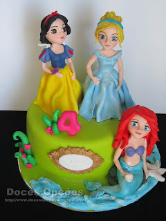 bolo branca de neve cinderela ariel