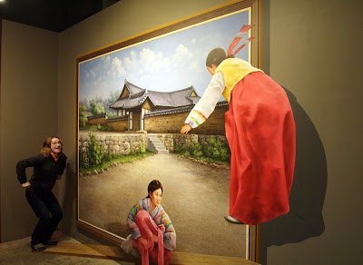 Optical Illusion Tricks At Korean Art Galleries