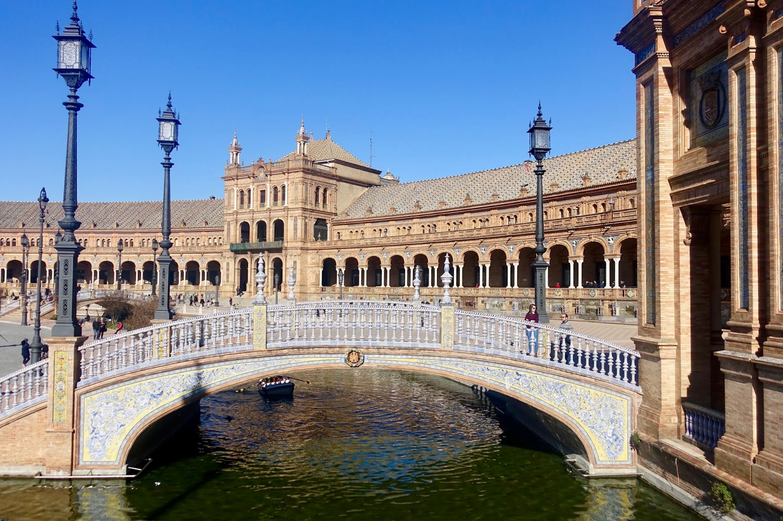 THINGS TO SEE, EAT AND DO IN SEVILLE