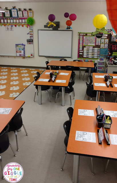 Check out this classroom reveal for classroom decor, tips, tricks, and ideas to use in your elementary classroom!