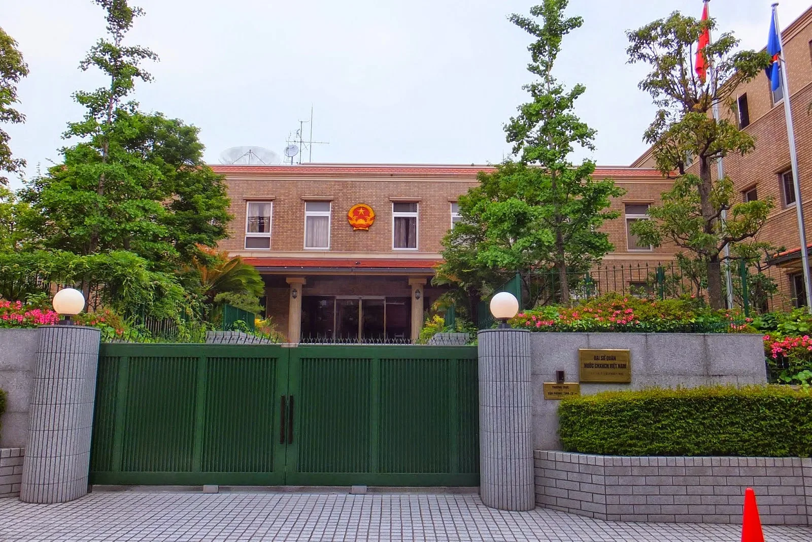 embassy of Vietnam in Japan　ベトナム大使館正門