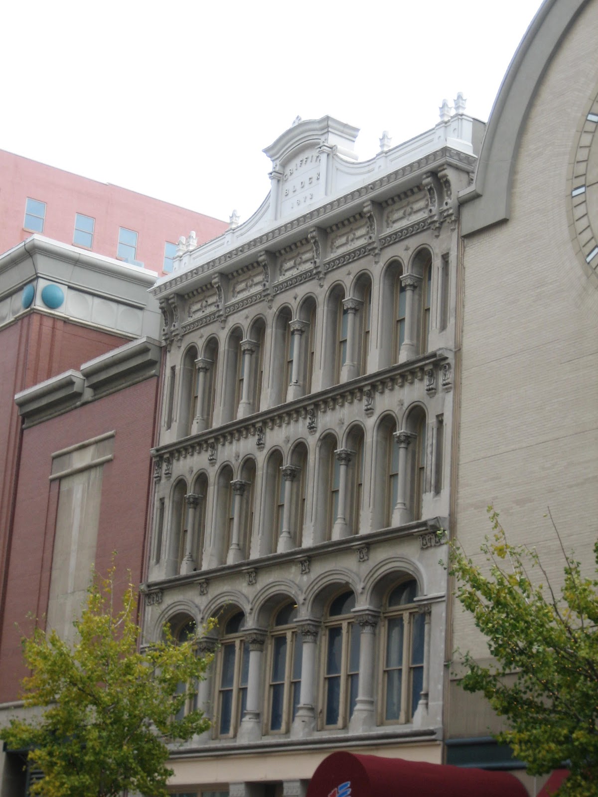 Walkabout With Wheels: Architecture in Downtown Indianapolis, Indiana