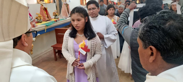 Gestern Abend Konfirmationen in der Pfarrei San Pedro de Macha – Bolivien