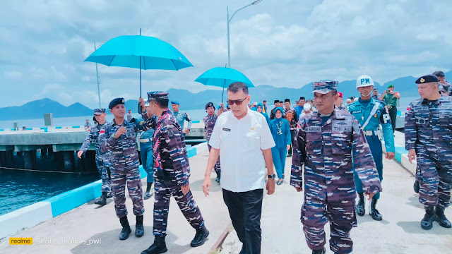 Dampingi Mayjen Nur Alamsyah,  Bupati : Terima Kasih TNI AL Peduli Pembangunan Daerah Natuna