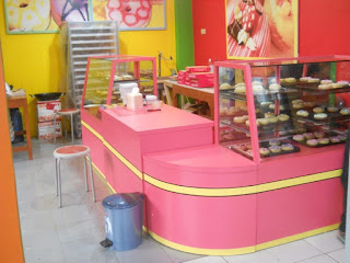 Kontraktor Furniture Etalase Display + Furniture Semarang ( Etalase Display )