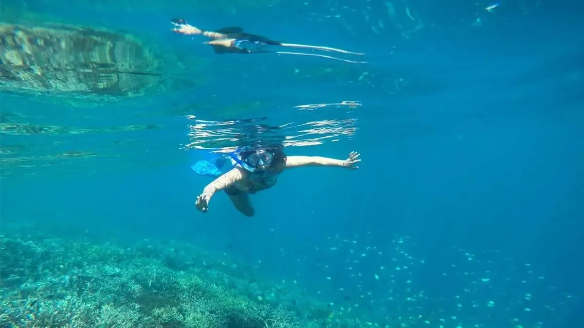 Snorkeling di kenawa island