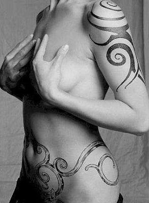 Tribal Tattoos Artist for Sexy Women