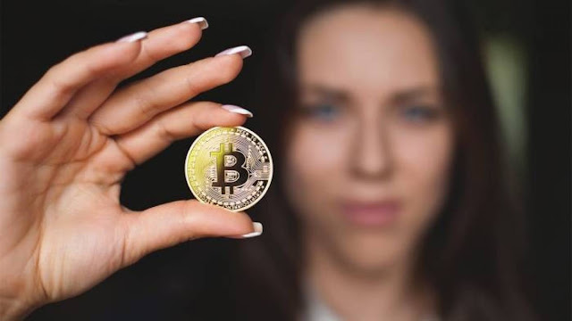 How can women make their bright future in cryptocurrency?