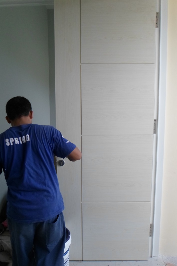 Produksi Daun Pintu  Rumah  Bahan  Multiplek MDF HPL  Semarang 