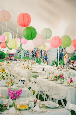 Paper Lanterns: How to Find Affordable Wedding Decorations, Lighting, Favours and Centrepieces!