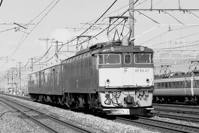 EF62 47