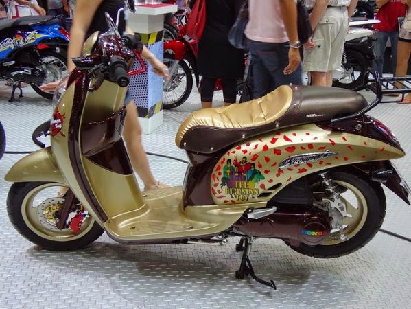 Dunia Modifikasi  Kumpulan Modifikasi  Motor Honda Scoopy  