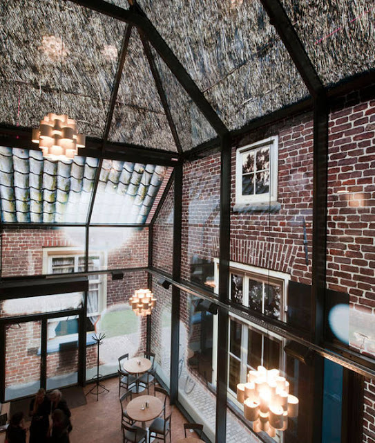 Glass Farm in Schijndel als bedruckte Glashaus der MVRDV Architekten