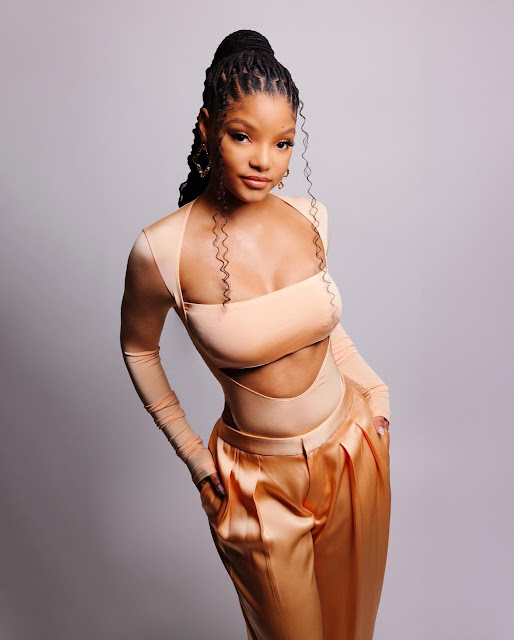 Halle Bailey in Sexy Model Photo Shoot Showing off her Gorgeous Curves and Big Breasts